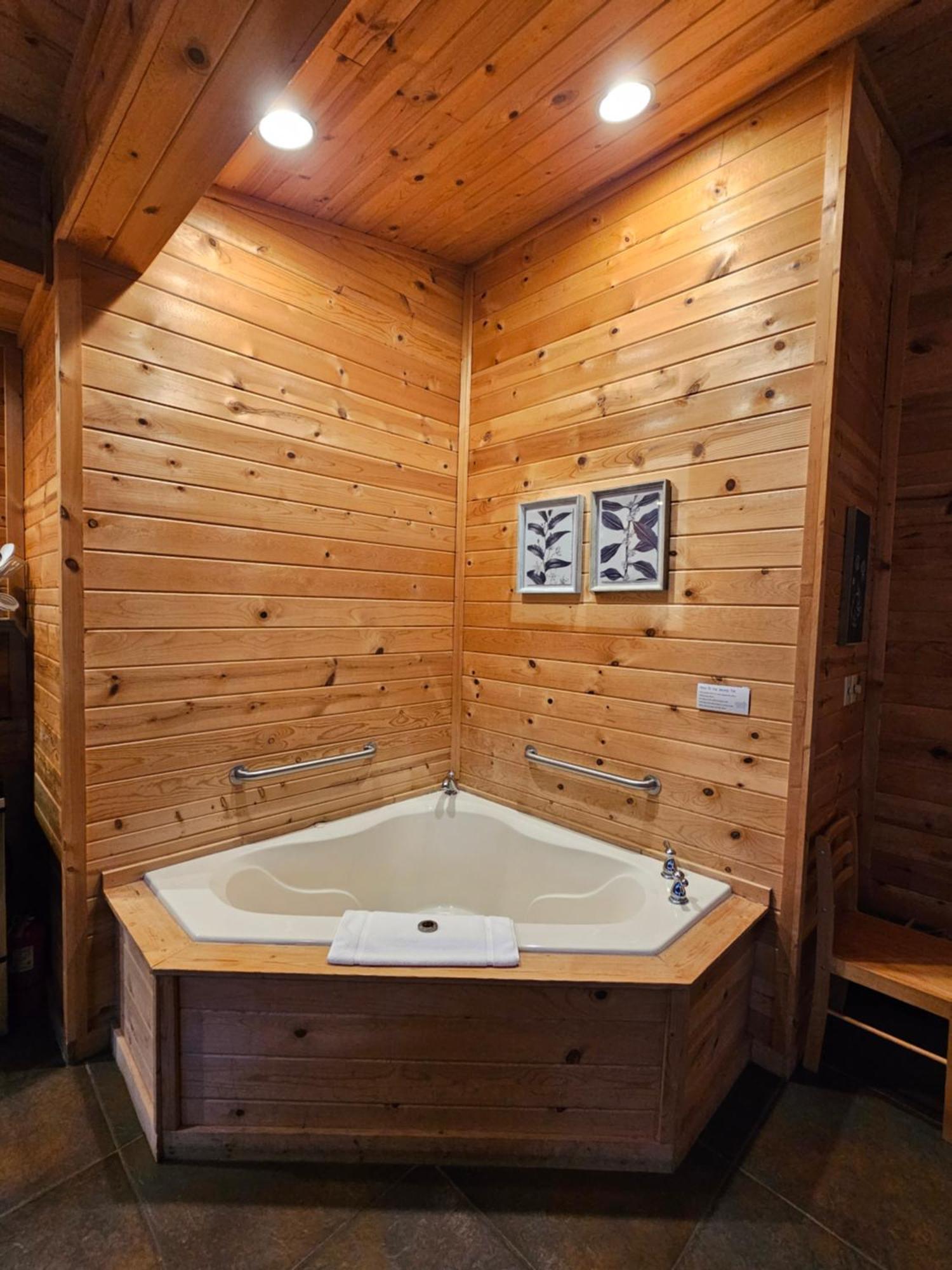 5 Min To Beaver Lake-King Bed-Fire Pit-Jetted Tub #3 Eureka Springs Esterno foto